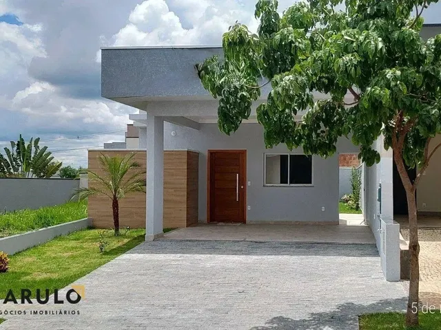 Imagem: Casa Térrea com 3 Dormitórios À Venda