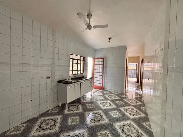 Imagem 3: Térrea para Venda com Edícula (Oportunidade) - Vinhedo - Sp