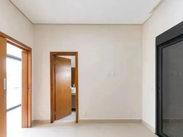 Imagem 5: Casa À Venda em Campinas, Parque Xangrilá, com 3 Suítes, com 235.74 M², Parque
