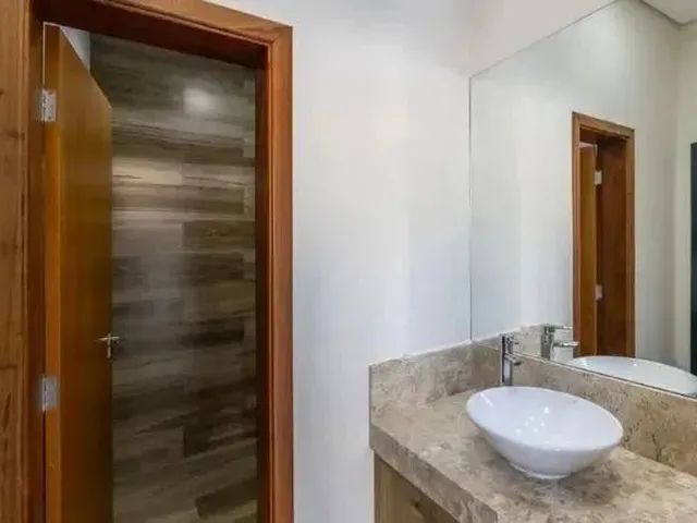 Imagem 15: Casa À Venda em Campinas, Parque Xangrilá, com 3 Suítes, com 235.74 M², Parque
