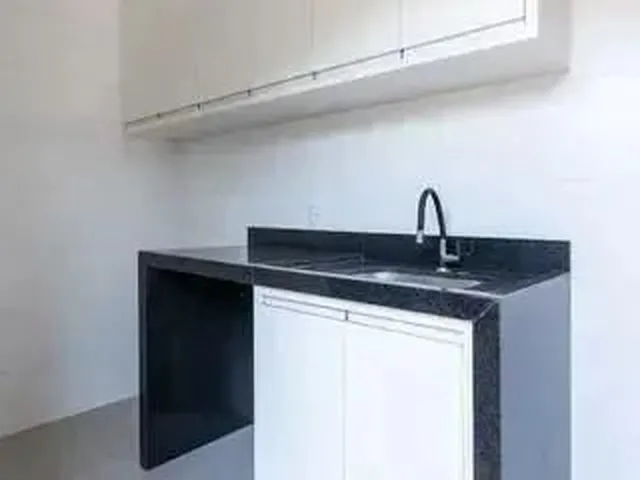 Imagem 3: Casa À Venda em Campinas, Parque Xangrilá, com 3 Suítes, com 235.74 M², Parque