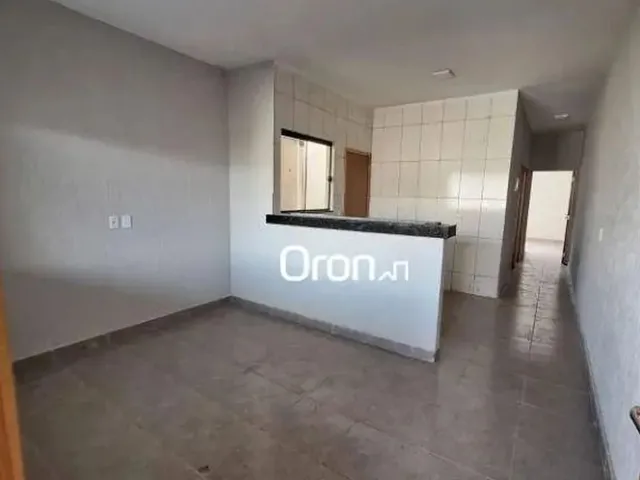 Imagem: Casa com 2 Dormitórios À Venda, 70 M²