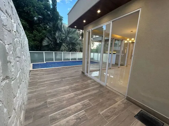 Imagem 3: Casa Térrea 207 M² com 4 Suites Piscina
