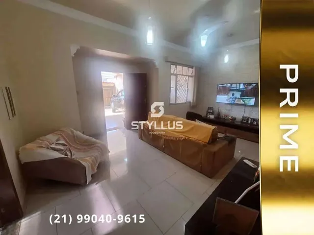 Imagem 1: Casa Duplex Independente com Piscina e Churrasqueira em Rua Tranquila! M16P