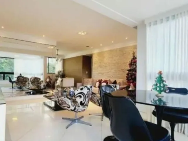 Imagem 10: VENDO apto 127m²- Corredor da Vitoria, 3/4 e 1 suíte, sala ampla, 2 banheiros, cozinha