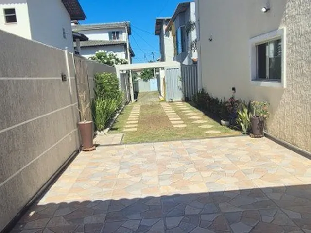 Imagem 1: VENDO Casa Praia do Flamengo com 200m², 4/4 com suítes, sala ampla, lavabo, cozinha