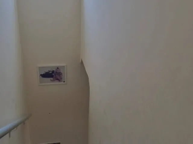 Imagem 10: VENDO Casa Praia do Flamengo com 200m², 4/4 com suítes, sala ampla, lavabo, cozinha