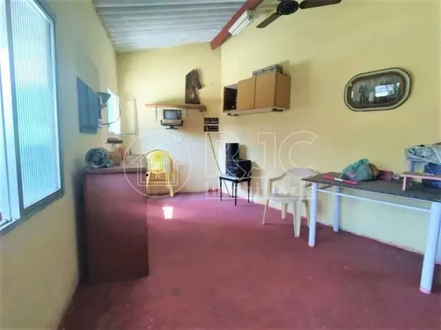 Imagem 4: Imóvel para Venda Possui 100 Metros Quadrados com 3 Quartos em Grajaú - Rio de Janeiro