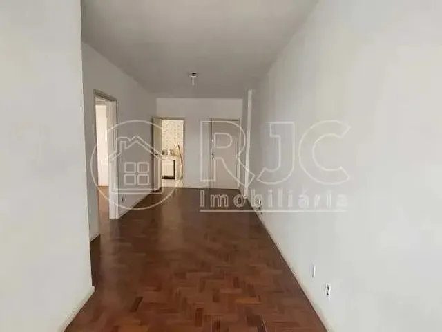 Imagem 3: Imóvel para Venda Tem 74 Metros Quadrados com 2 Quartos em Vila Isabel - Rio de Janeiro