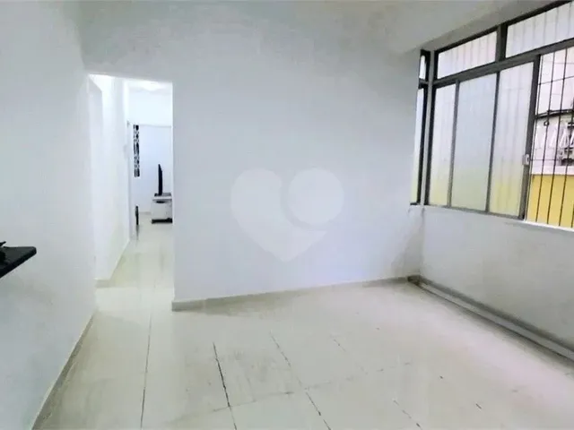 Imagem 16: Imóvel para Venda com 82 Metros Quadrados com 3 Quartos em Maracanã - Rio de Janeiro