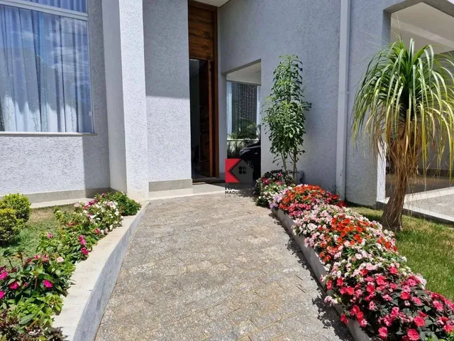 Imagem: Casa de Luxo no Coração do Lundcea!