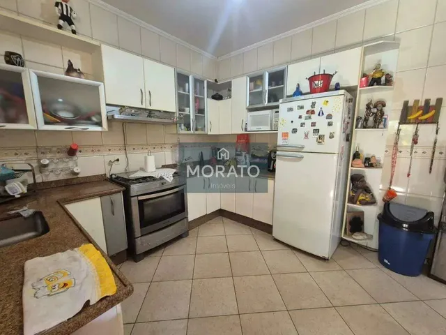 Imagem 12: Casa com 3 Quartos Sendo 2 Suítes com 5 Vagas de Garagem no Bairro santa Terezinha