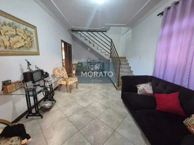 Imagem 2: Casa com 3 Quartos Sendo 2 Suítes com 5 Vagas de Garagem no Bairro santa Terezinha