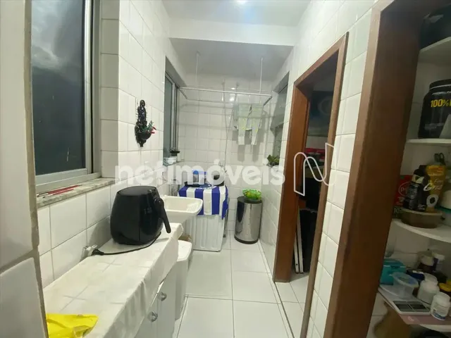 Imagem 2: Apartamento À Venda com 3 Quartos