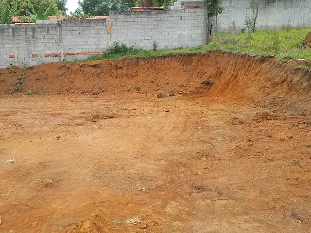 Imagem 3: Terreno a Venda. 500m² de Área