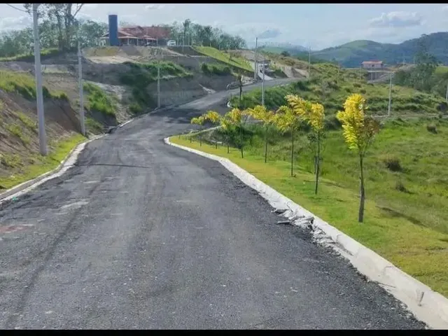 Imagem: Vendo Meu Terreno de 1000M² com Água