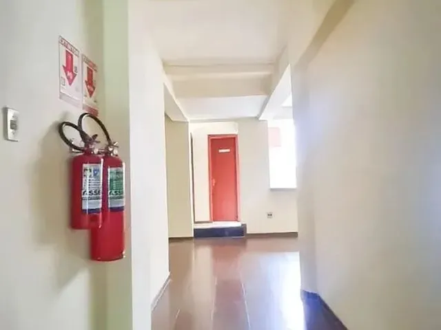 Imagem 2: Sala Comercial com 178M² - Centro Histórico - Porto Alegre/Rs