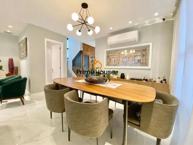 Imagem: Casa com 4 Dormitórios À Venda, 192 M²