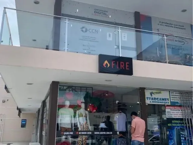 Imagem: Sala em Galeria, Avenida Jatiúca 1210