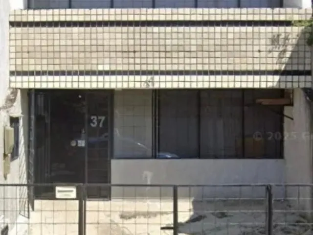 Imagem: Prédio Comercial Alto Luxo, com 6 Salas