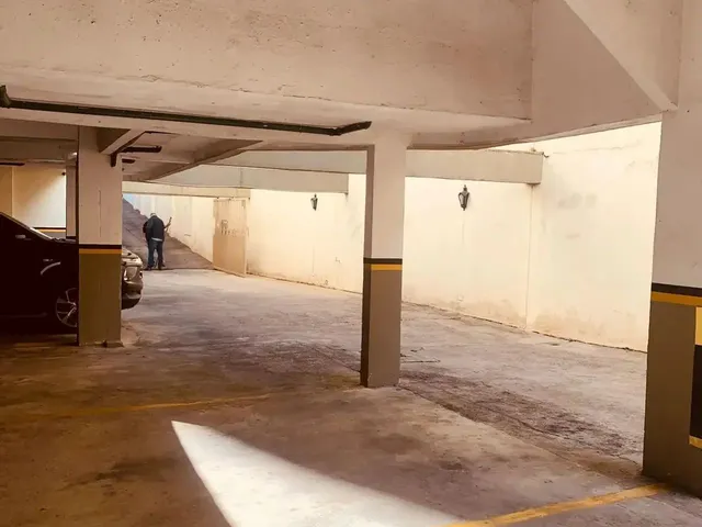Imagem: O apartamento possui 3 Dormitórios, 1 Suíte, 2 Banheiros,