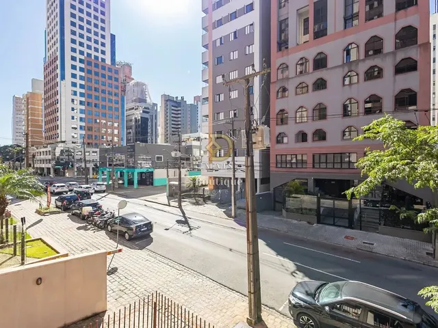 Imagem 12: Apartamento À Venda no Edifício Richmond Residence Cabral em Curitiba