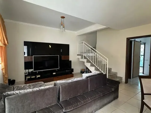 Imagem 4: Ahú: Casa com 04 Quartos e 04 Vagas Próximo a Oab e Colégio Bom Jesus