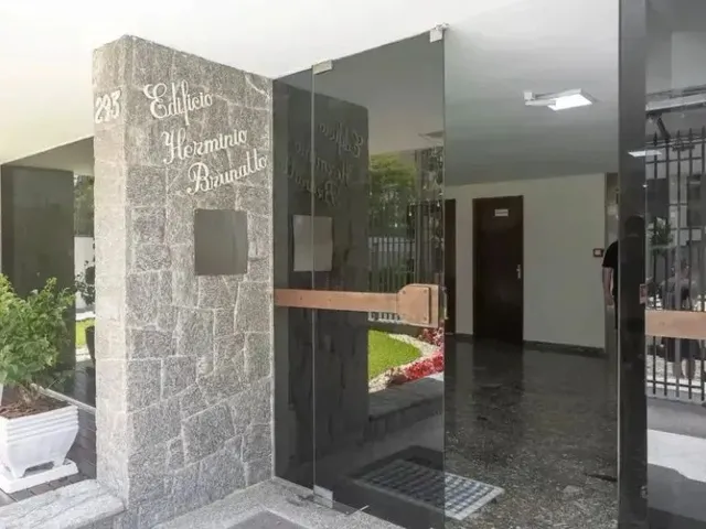 Imagem 3: Apartamento Reformado Mobiliado a Venda com 3 Quartos em Juvevê - Curitiba - Pr