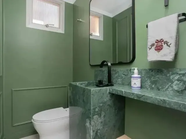 Imagem 11: Apartamento Reformado Mobiliado a Venda com 3 Quartos em Juvevê - Curitiba - Pr