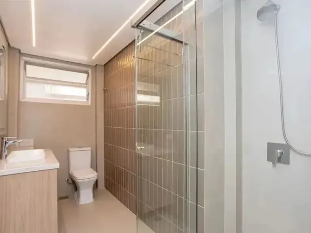 Imagem 8: Apartamento Reformado Mobiliado a Venda com 3 Quartos em Juvevê - Curitiba - Pr