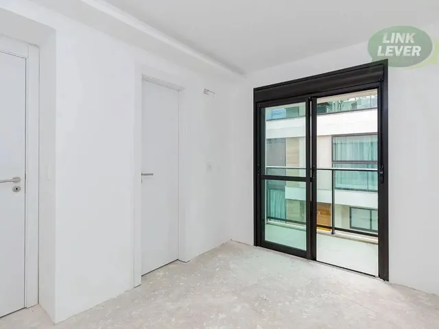 Imagem 11: Sobrado com 3 Dormitórios À Venda, 164 M² por R$ 990.000,00 - Bom Retiro - Curitiba/Pr