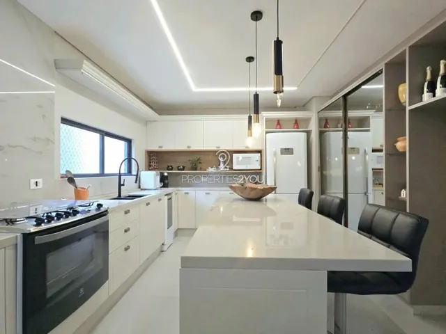 Imagem 13: Casa Estilo Townhouse 358M² com 3 Suítes e Terraço nas Mercês - Curitiba - Pr