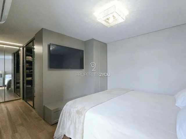 Imagem 8: Casa Estilo Townhouse 358M² com 3 Suítes e Terraço nas Mercês - Curitiba - Pr