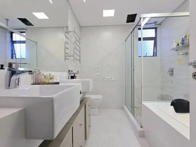 Imagem 6: Casa Estilo Townhouse 358M² com 3 Suítes e Terraço nas Mercês - Curitiba - Pr