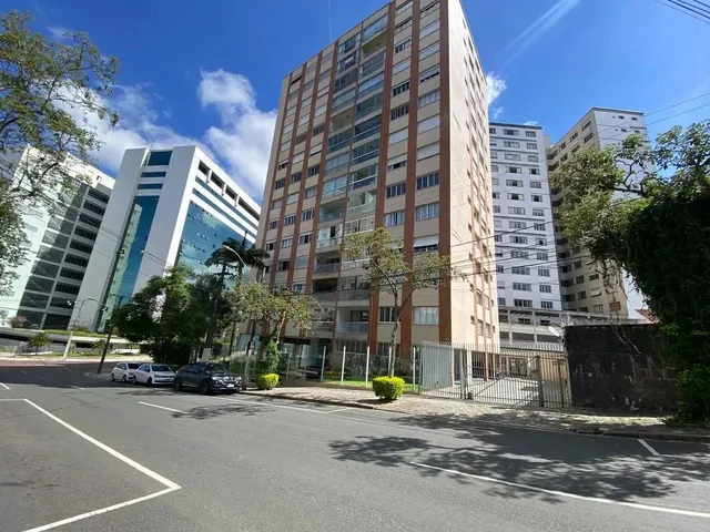 Imagem 2: Apartamento com 3 Dormitórios - na Frente da Praça do Centro Civico