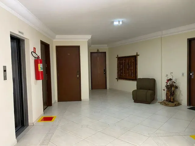 Imagem 4: Apartamento com 3 Dormitórios - na Frente da Praça do Centro Civico