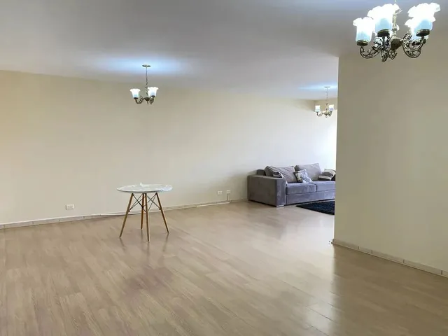 Imagem 10: Apartamento com 3 Dormitórios - na Frente da Praça do Centro Civico