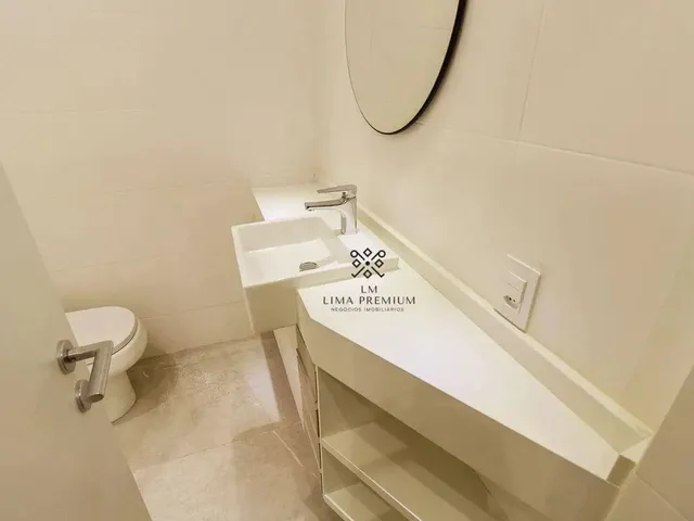 Imagem 14: Apartamento À Venda no Batel com 3 Dormitórios e 101 M² Ideal para Retrofit por R