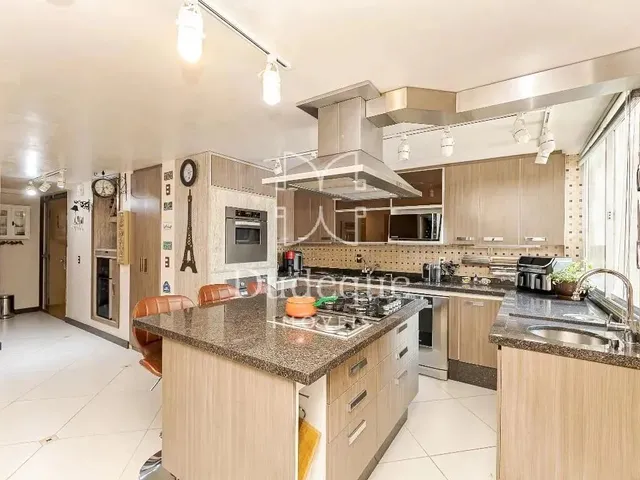 Imagem 7: Apartamento com 274.44 M², 3 Quartos Sendo 1 Suíte À Venda no Bairro Batel