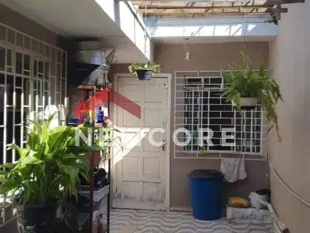Imagem: Casa em Rua Rockefeller - Rebouças - Curitiba/Pr