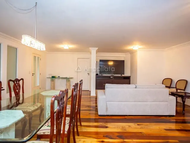 Imagem 2: Excelente Apartamento de 4 Quartos e 2 Suítes no Batel - a Uma Quadra do Shopping