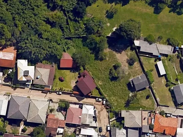 Imagem: Terreno na Cachoeira do Bom Jesus, em Florianópolis