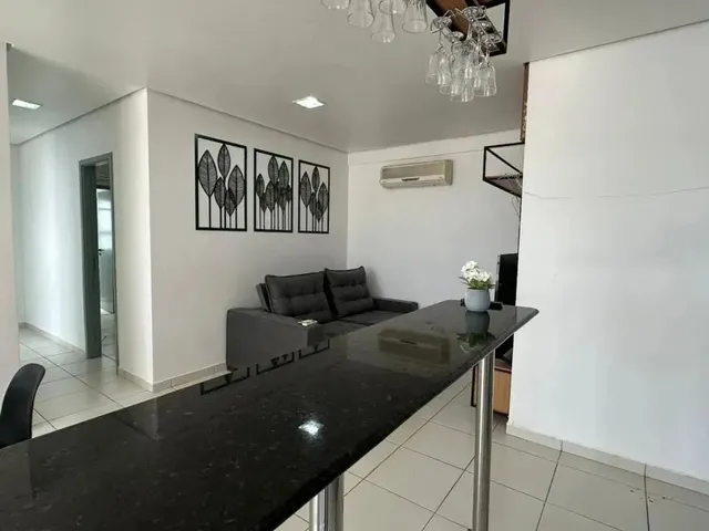 Imagem: O apartamento possui 3 Dormitórios, 1 Suíte, 1 Banheiro,