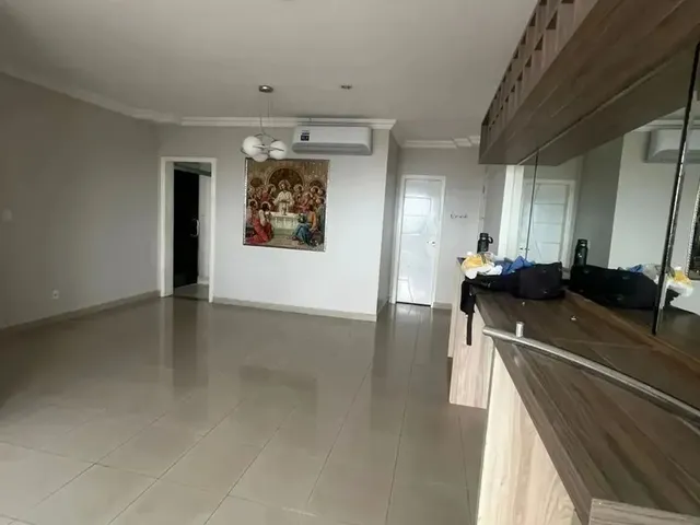 Imagem 2: Cond. Maria da Fé, 3 Quartos Sendo 1 Suíte, Andar Alto, Sala 2 Ambientes, Varanda, 2