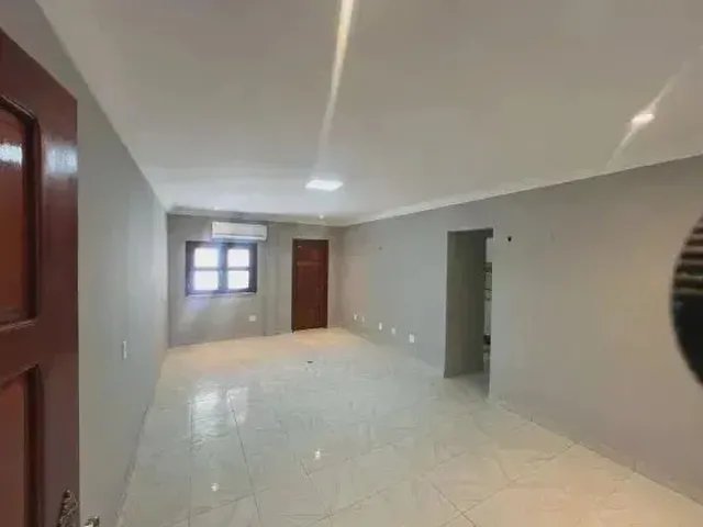 Imagem 2: Constantino Nery. Cond Le Village Blanc. 400M2, 4 Qtos S/ 2 Suites, 4 Vagas, Piscina