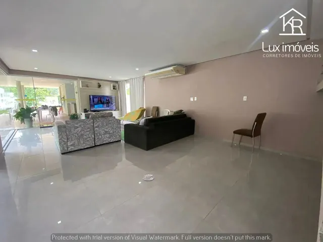 Imagem: A casa em condomínio possui 5 Dormitórios, 4 Suítes, 5