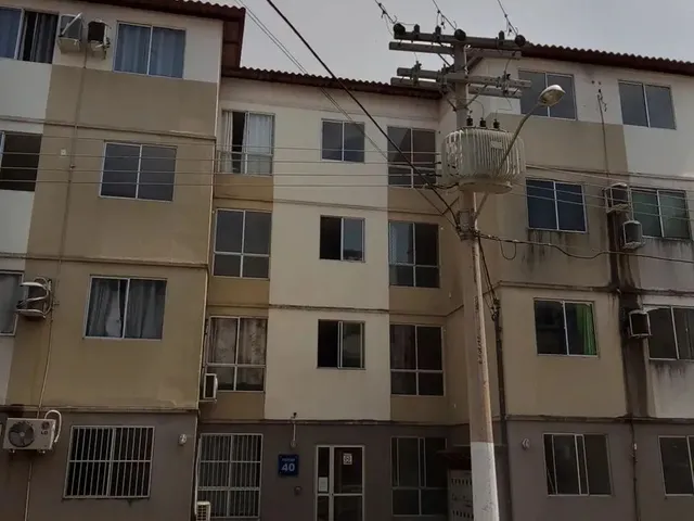 Imagem: O apartamento possui 2 Dormitórios, 1 Banheiro, 1 Vaga na