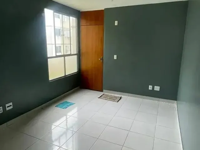 Imagem: O apartamento possui 2 Dormitórios, 1 Banheiro, 1 Vaga na