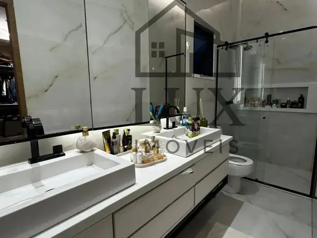 Imagem 13: Vieiralves / Aluguel / 4 Suítes / Mobiliado / Piscina / Poço Artesiano / Bem Localizado