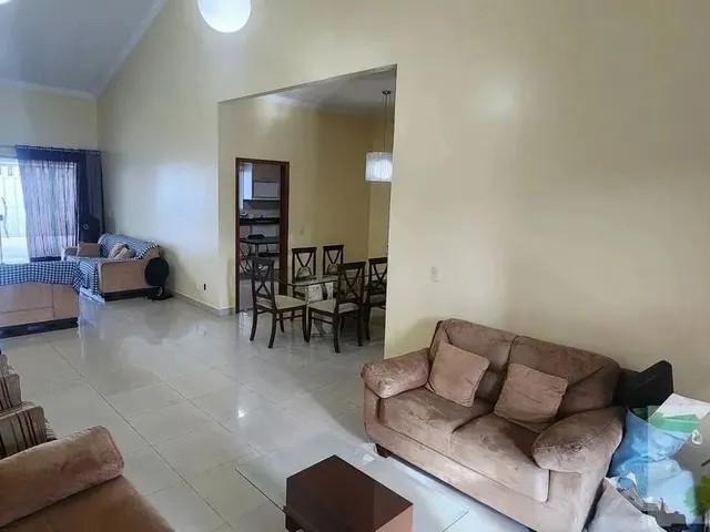 Imagem 4: Casa Térrea de 04 Qts no Conjunto Residencial no Adrianópolis com Portaria